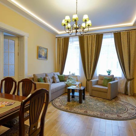 Lviv Suites At Shopena St. 4 Ngoại thất bức ảnh